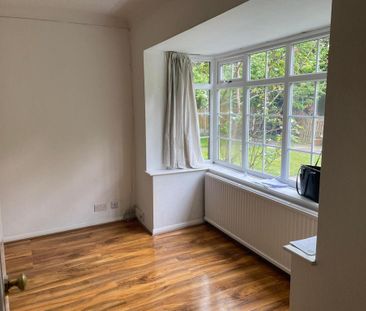 4 bedroom terraced house to rent - Photo 6