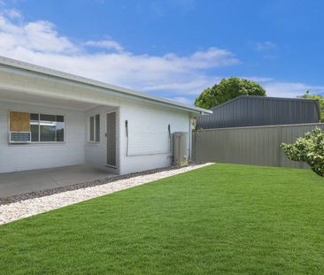 PERFECT 3 BEDROOM 1 BATHROOM DUPLEX - Photo 4