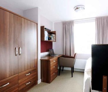 Ensuite Bedroom - Photo 5