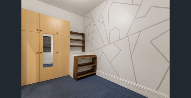 Elevated Urban Living in Port Melbourne - Photo 1