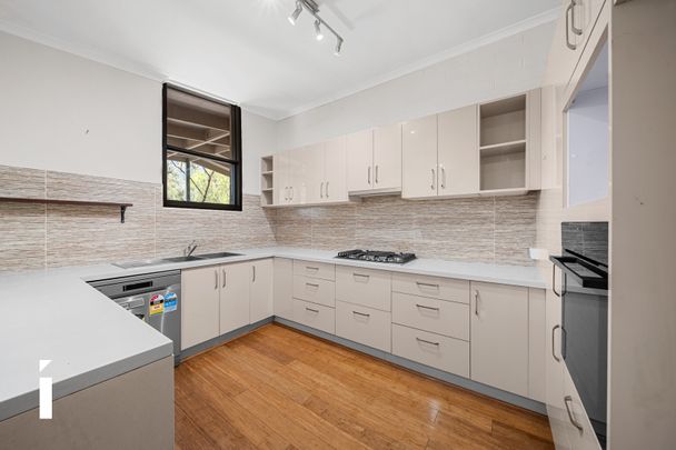 14 Gatton Street, Farrer ACT 2607 - House For Rent | Domain - Photo 1