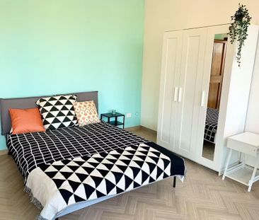 Viale Francesco Redi, Florence, Tuscany 50144 - Foto 1