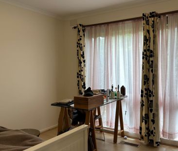 Single-Level Living in Prime Doncaster Location - Photo 3