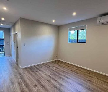 Sunny, Secure & Spacious - 1 Bedroom Townhouse - Photo 5