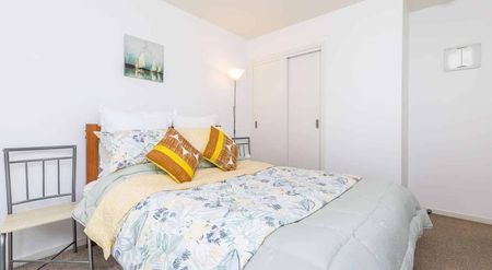Apartment in the heart of the city! - Photo 2