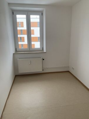 Gute Anbindung an den ÖPNV! - Photo 1