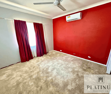 Spacious Five-Bedroom Family Living in the Heart of Spalding - Photo 4