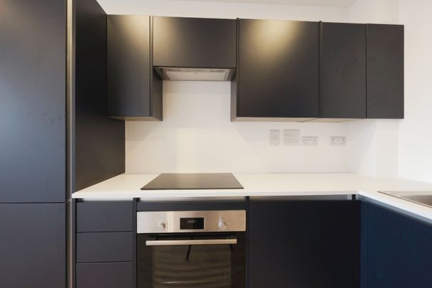 1 Bed Flat, Davigdor Road, BN3 - Photo 1