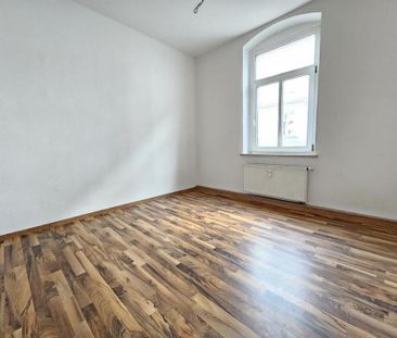 Renovierte 2-Zimmer Wohnung mit Eckbadewanne - Foto 1