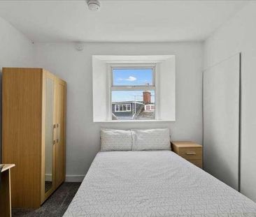 Clifton Place, Plymouth, PL4 - Photo 1