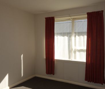 1-Bedroom Flat with Carport - Photo 4