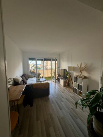 Location appartement, 2 pièces, 1 chambre, surface 41m² - Photo 2