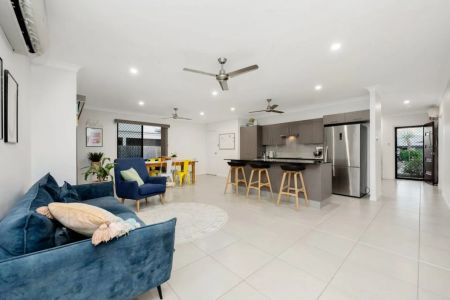 Coastal Comfort with Space to Relax - Photo 3