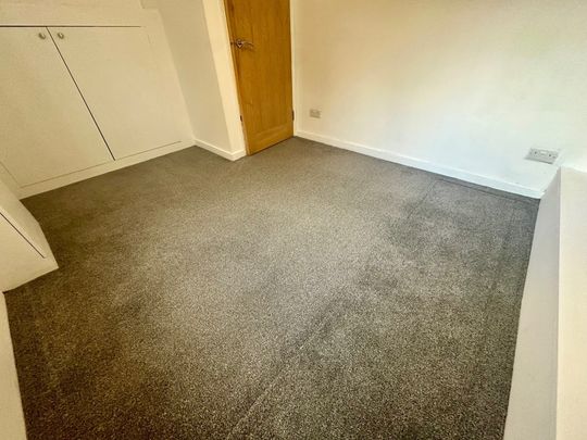 Wescott Way, Bournemouth - Photo 1