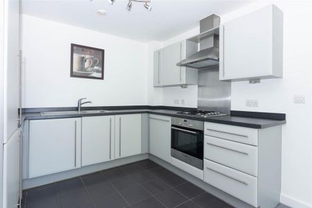 2 bedroom flat to rent - Photo 5