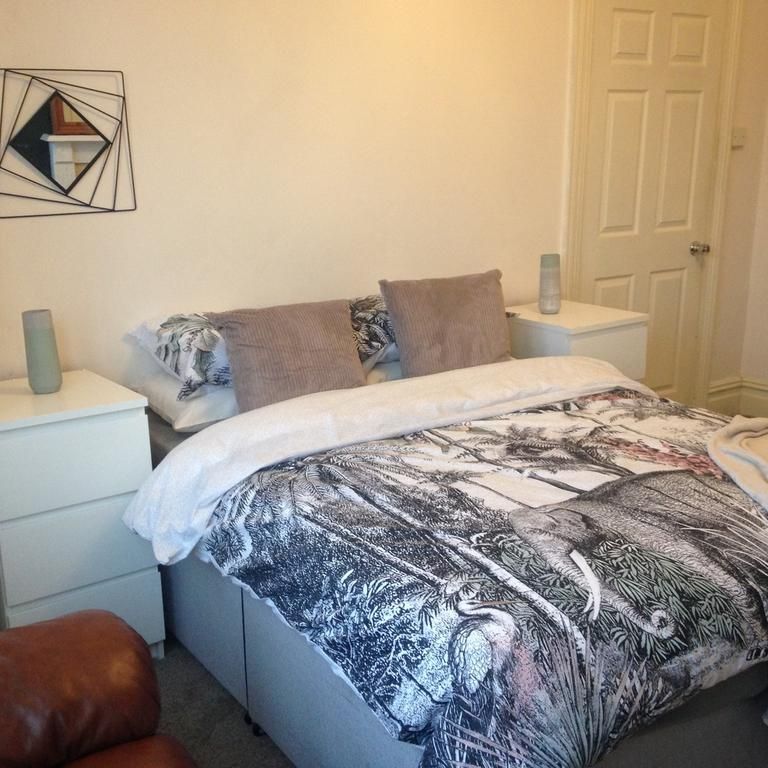 5 bedroom house to rent - Photo 1