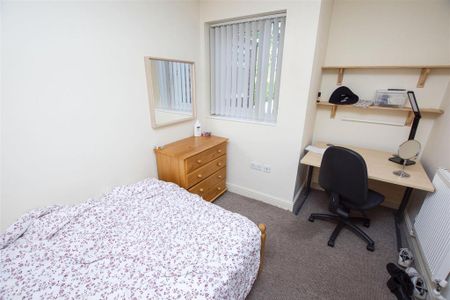6 bedroom house to rent - Photo 4