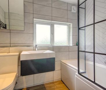 3 bedroom detached house to rent - Photo 6