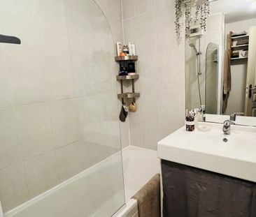 Location Appartement 3 pièces 53m² VENELLES 13770 - Photo 6