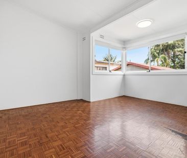 Character Filled Home in a Sought-After Earlwood Location - Photo 5