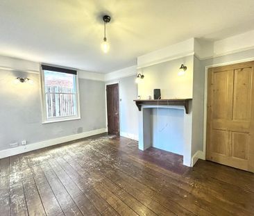 3 bedroom semi-detached house to rent - Photo 6