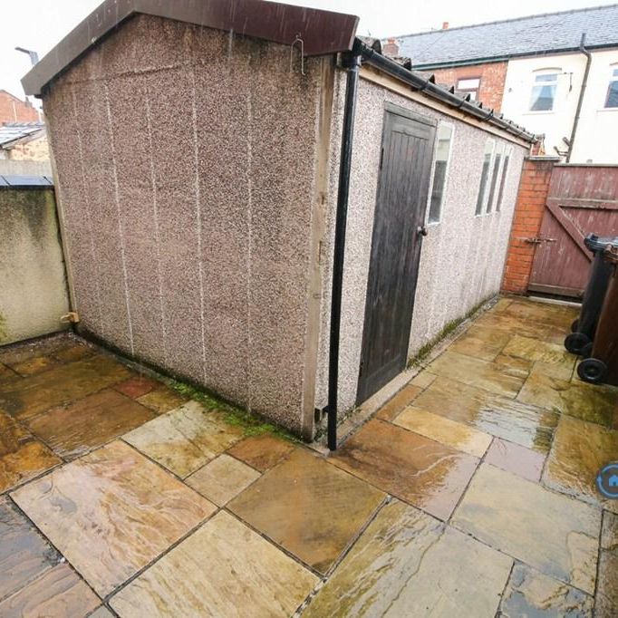 2 bedroom terraced house to rent - Photo 1