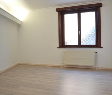 Centraal gelegen 3 slaapkamerappartement met terras - Foto 2