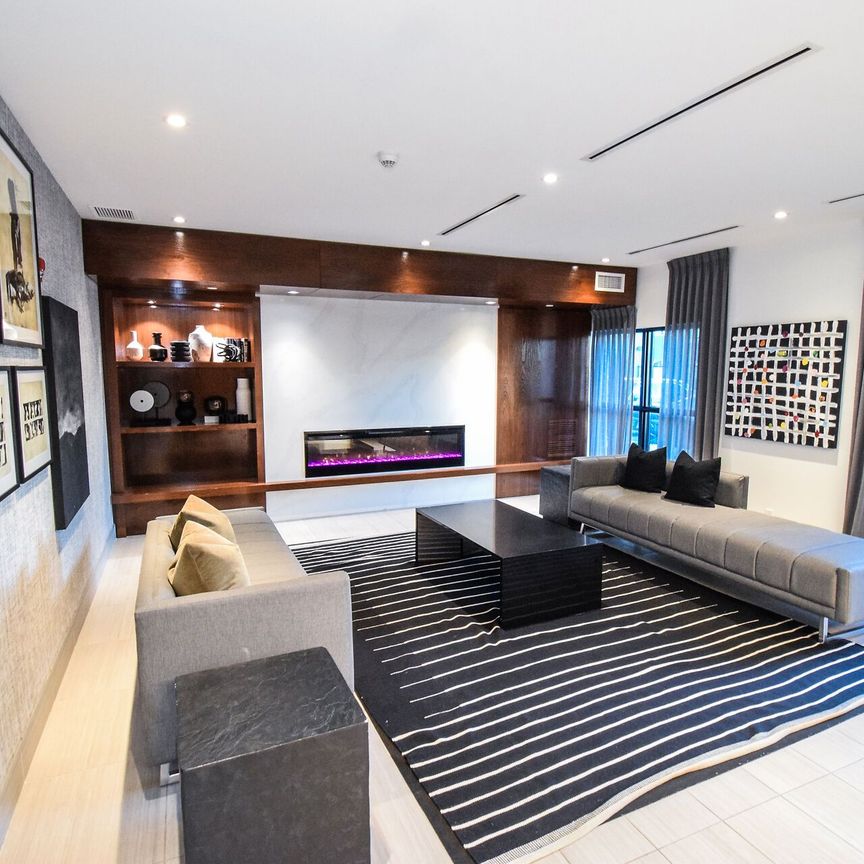 For Lease - 102 Grovewood Common Unit# 632, Oakville, Ontario - Photo 1