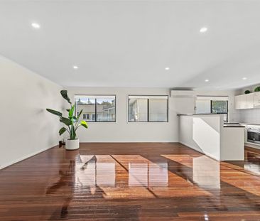 EXTRA LARGE 1 BEDROOM UNIT IN SALIBURY - Photo 3