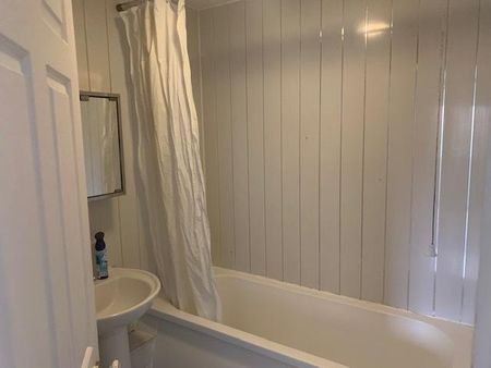 1 bedroom ground floor maisonette to rent - Photo 4