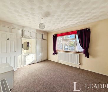 2 bedroom house to rent Great Brays, Harlow, CM18 - Photo 3