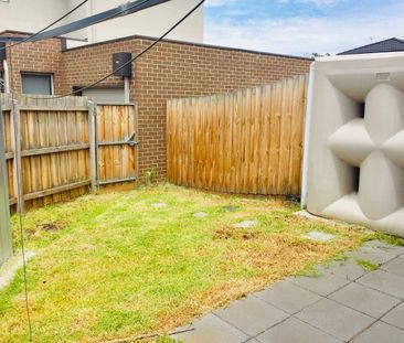 Fully furnished, ready to move in - Photo 6