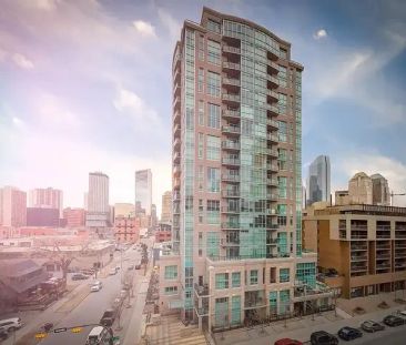 Luxurious & modern downtown view condo. | 901 - 788 12 Avenue SW, C... - Photo 1