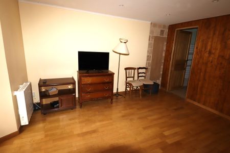 Location Appartement 2 pièces 39m² COLMARS 04370 - Photo 2