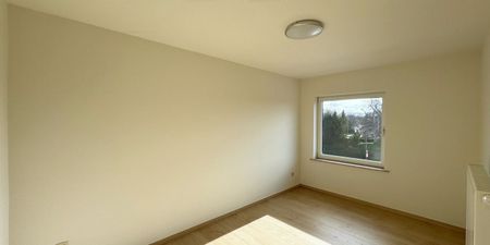 Woning te huur in Tongeren voor € 1.350 met 6 slaapkamers - Photo 2