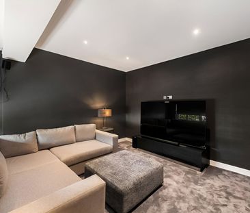 Ullswater Crescent, London, SW15 - Photo 4