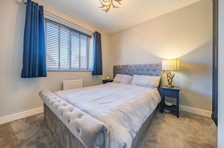 4 bedroom detached house to rent - Photo 4