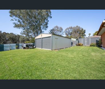 13 McMahon Place, West Wodonga, Vic 3690 - Photo 4