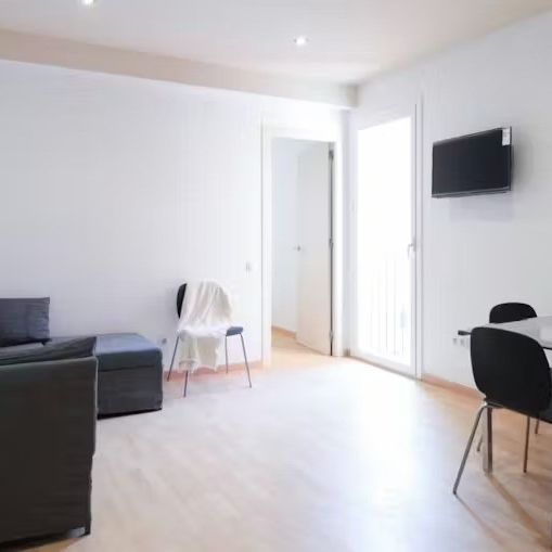 Carrer de Sant Màrius, Barcelona, Catalonia 08022 - Foto 1