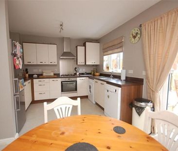 Ffordd Y Draen, Coity, Bridgend, CF35 6BF - Photo 3