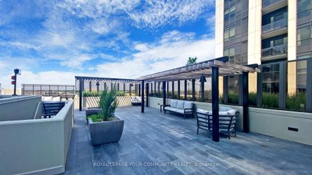 For Lease - 9075 Jane Street Unit# 1009, Vaughan, Ontario - Photo 3