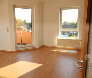 Individuelle 2 Zimmer Dachgeschosswohnung mit Balkon und Tageslicht... - Photo 3