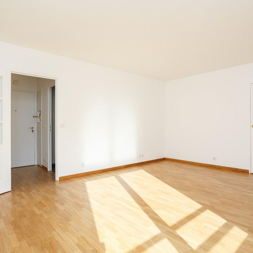location Appartement T1 DE 34.6m² À PARIS - Photo 1