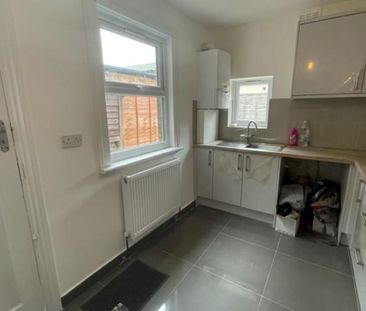 3 Bedroom House To Let - Photo 3