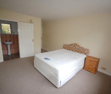 4 bedroom townhouse to rent - Photo 4