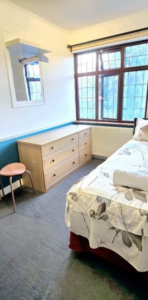 Room in a Shared House, Osric Path, N1 - Photo 1