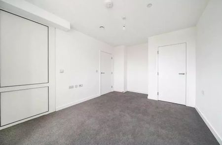 1 Bed Flat, Barking Wharf Square, IG11 - Photo 2