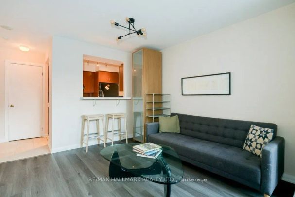 18 Beverley Street #327 - Photo 1