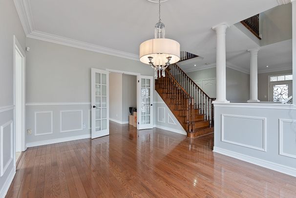 For Lease - 2154 Kingsridge Drive, Oakville, Ontario - Photo 1