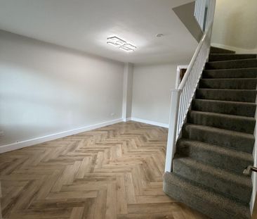 2 bed End of Terrace in Mariner Avenue Edgbaston, Birmingham, B16 9DF - Photo 4
